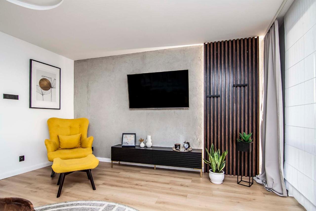 Widok Na Gorke Apartment Chelm Bagian luar foto