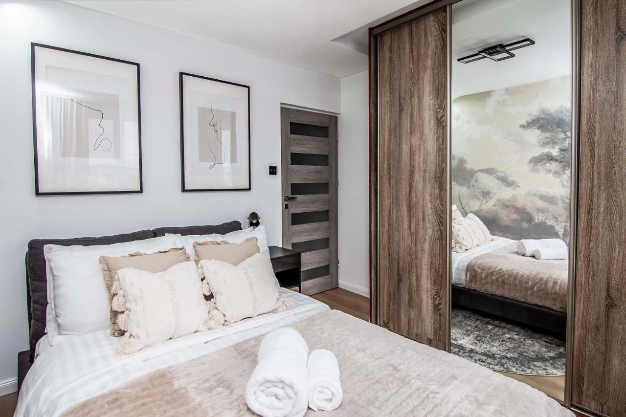 Widok Na Gorke Apartment Chelm Bagian luar foto